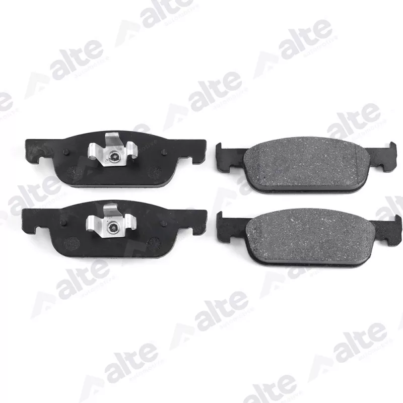 Jeu de 4 plaquettes de frein avant ALTE AUTOMOTIVE 137793AAL
