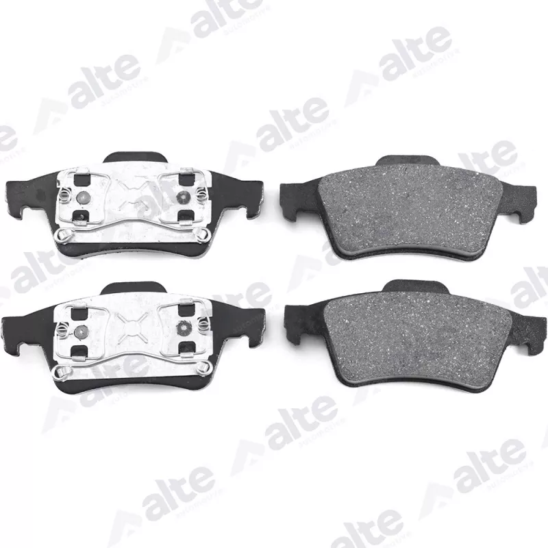 Jeu de 4 plaquettes de frein avant ALTE AUTOMOTIVE 137807AAL