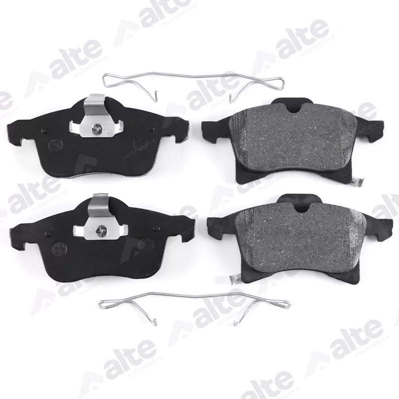 Jeu de 4 plaquettes de frein avant ALTE AUTOMOTIVE 137822AAL