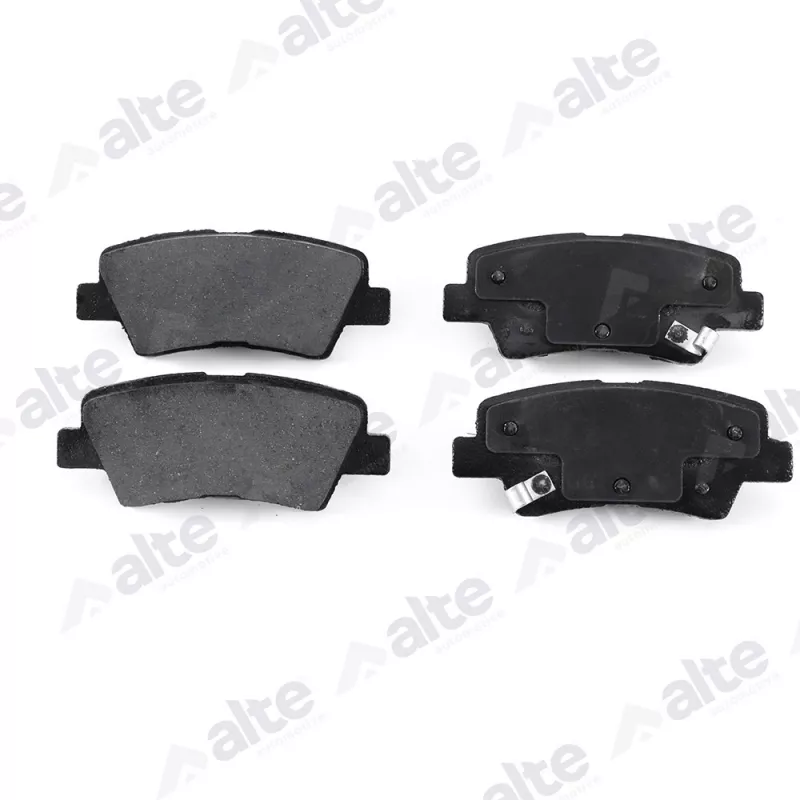 Jeu de 4 plaquettes de frein avant ALTE AUTOMOTIVE 137930AAL
