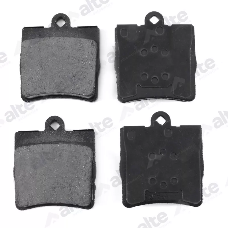 Jeu de 4 plaquettes de frein avant ALTE AUTOMOTIVE 138043AAL