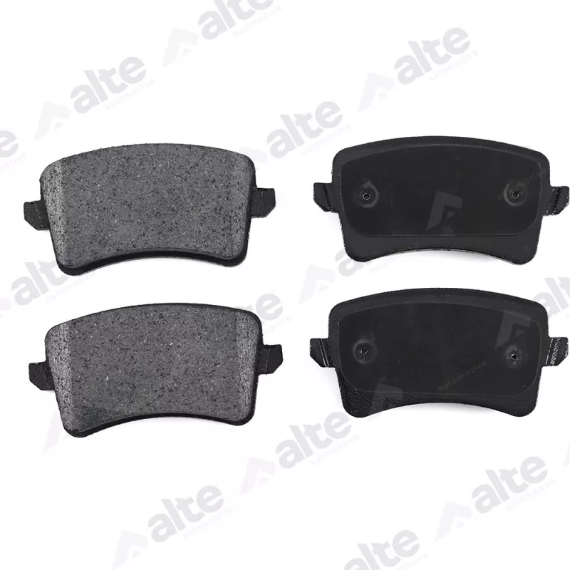 Jeu de 4 plaquettes de frein avant ALTE AUTOMOTIVE 138226AAL