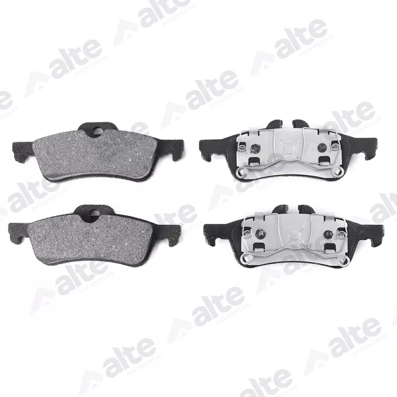 Jeu de 4 plaquettes de frein avant ALTE AUTOMOTIVE 138330AAL