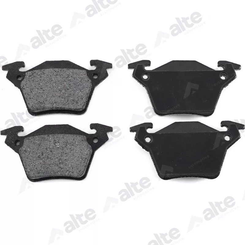 Jeu de 4 plaquettes de frein avant ALTE AUTOMOTIVE 138357AAL