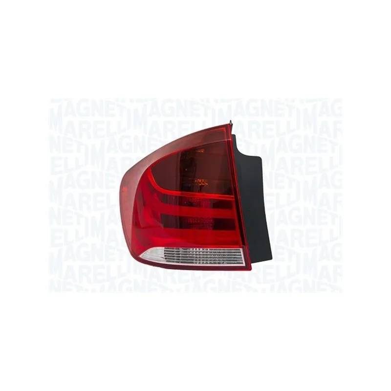 Feu arrière MAGNETI MARELLI 715104137000