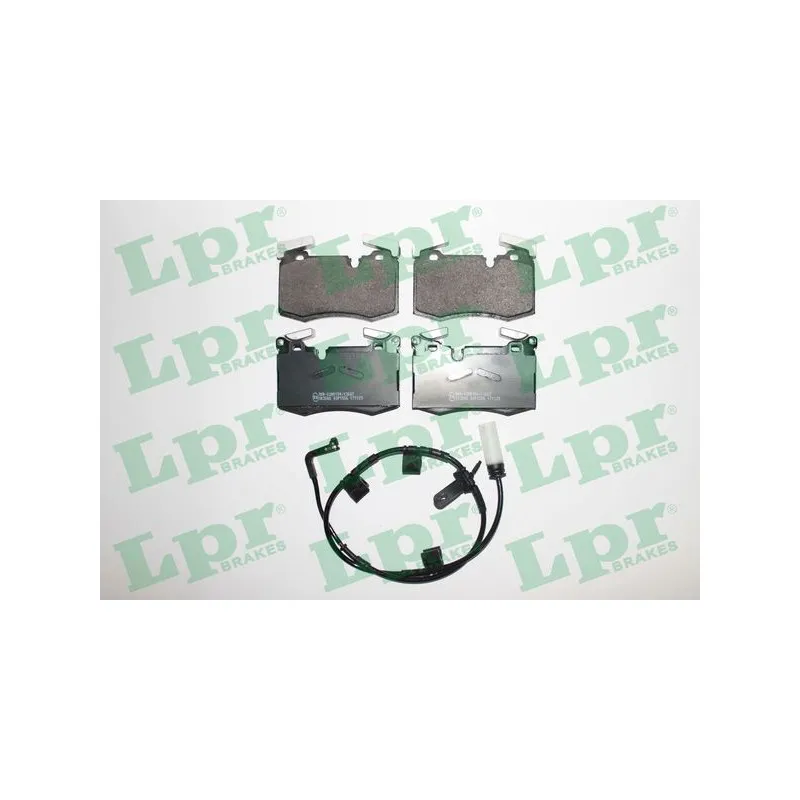 Jeu de 4 plaquettes de frein avant LPR 05P1556A