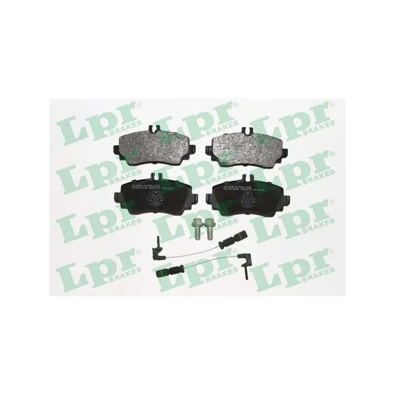 Jeu de 4 plaquettes de frein avant LPR 05P670A