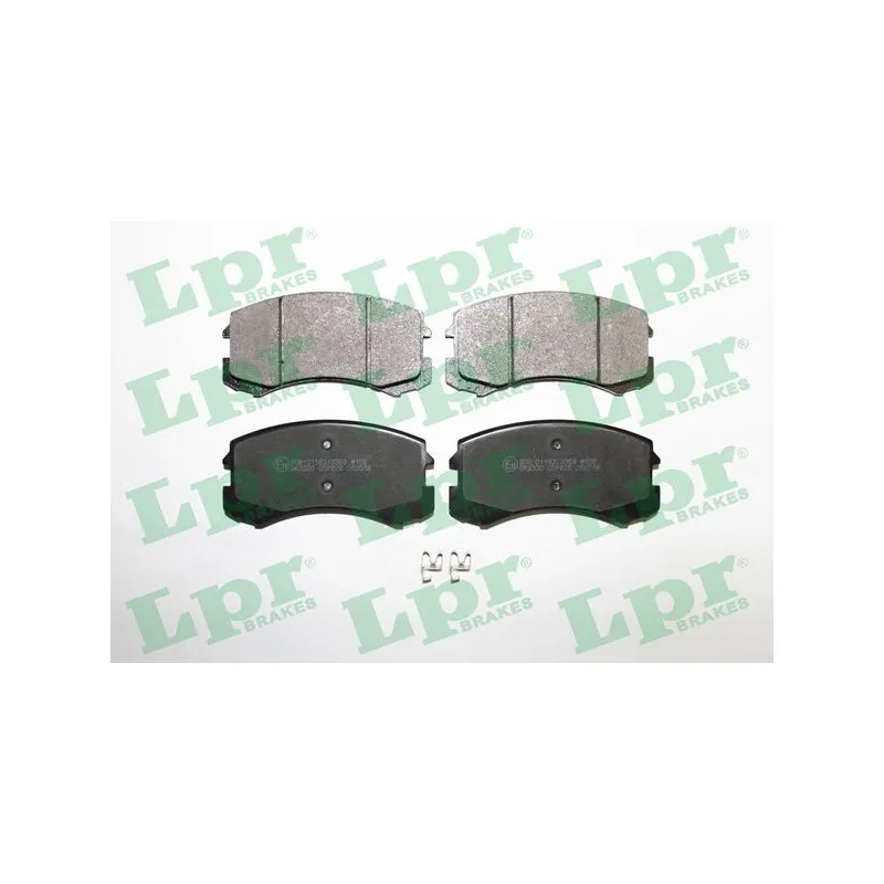 Jeu de 4 plaquettes de frein avant LPR 05P826
