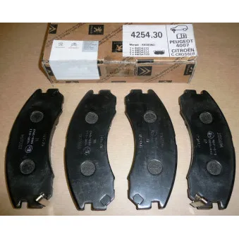 Jeu de 4 plaquettes de frein avant OE 425430