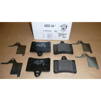 Jeu de 4 plaquettes de frein arrière OE 425334