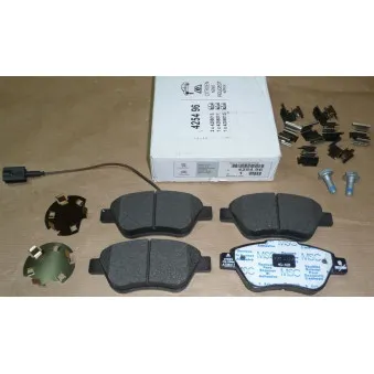 Jeu de 4 plaquettes de frein avant OE 425496