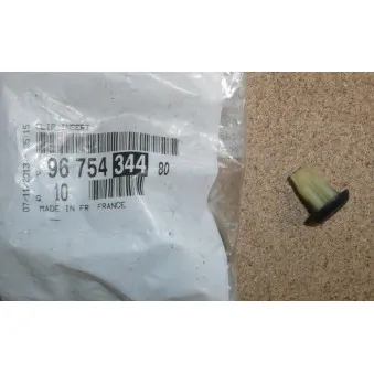 Clip, enjoliveur OE 9675434480
