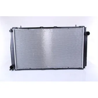 Radiateur, refroidissement du moteur NISSENS 67740