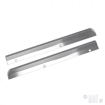 Moulures larges latérales avant la charnière de porte, par paire YOUNG PARTS 0477