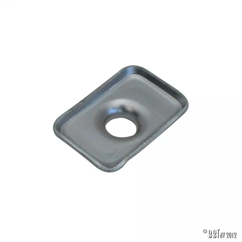 Plaque fixation de la carrosserie au train avant YOUNG PARTS 0704-050