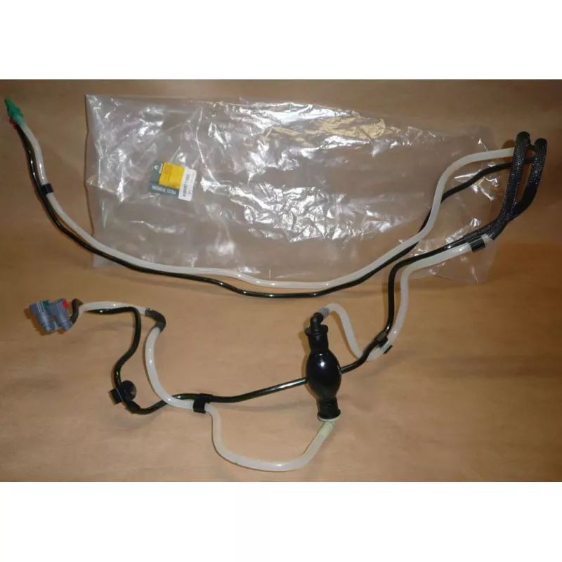 Tuyauterie de carburant OE 8200571380