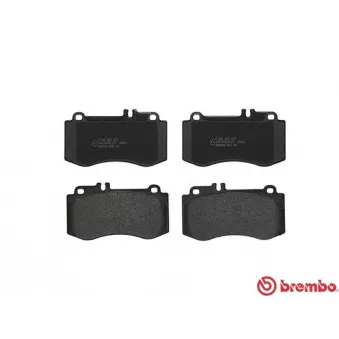 Jeu de 4 plaquettes de frein avant BREMBO