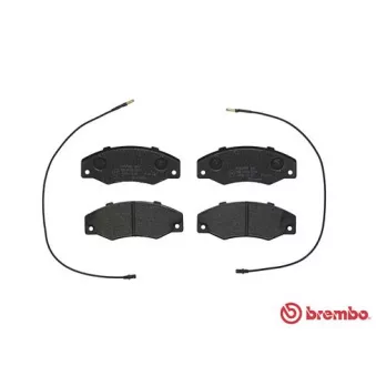 Jeu de 4 plaquettes de frein avant BREMBO
