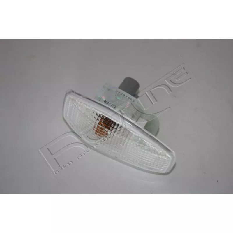 Feu clignotant avant droit RED-LINE 102HY016