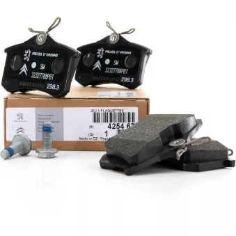 Jeu de 4 plaquettes de frein arrière OE 425467
