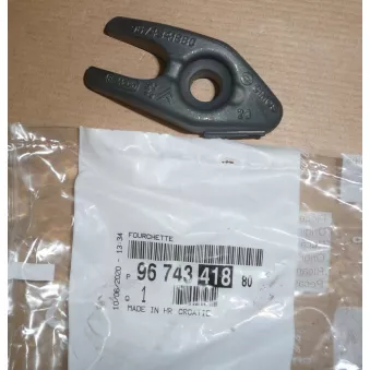 Fixation de l'injecteur OE 9859209680